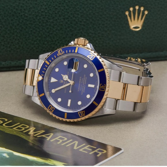 ROLEX SUBMARINER 40mm 18K GOLD DATE WATCH - Picture 4 of 12